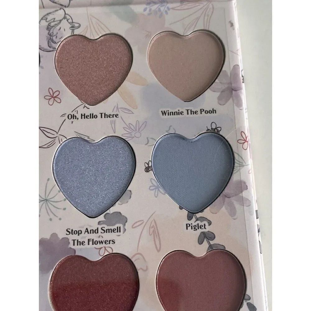 Disney Winnie The Pooh Heart Shaped Eyeshadow Palette With Mirror 12 Colors NEW - Picture 11 of 15